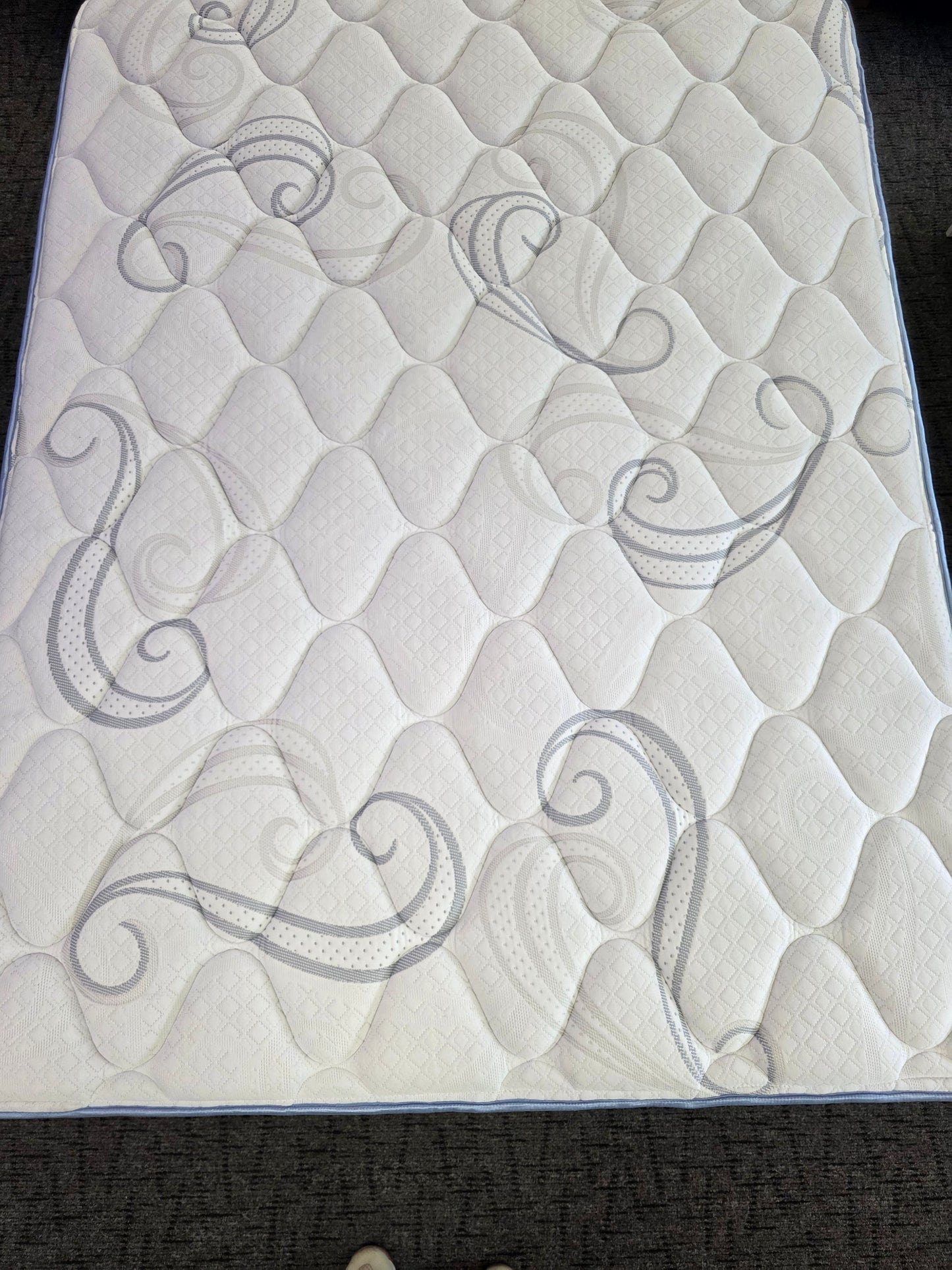 ★BACK-TO-SCHOOL SPECIAL★ BEST VALUE★ 10" Hybrid Mattress (Medium-Comfort) CHOOSE YOUR DELIVERY DATE!